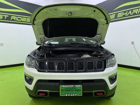 Used 2018 Jeep Compass Trailhawk w/ Cold Weather Group AWD/4WD image 4