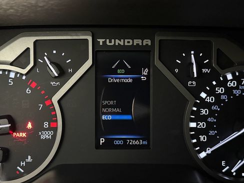 Used 2022 Toyota Tundra SR5 w/ SR5 Convenience Package AWD/4WD image 20