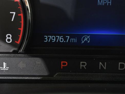Used 2023 Ford Explorer XLT w/ Equipment Group 202A AWD/4WD image 28