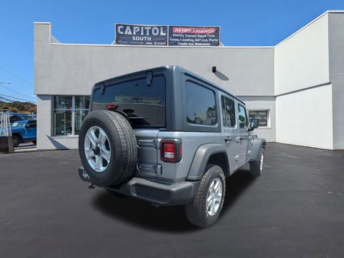 Used 2019 Jeep Wrangler Unlimited Sport S image 14