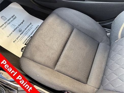 Used 2024 Toyota Corolla LE image 27