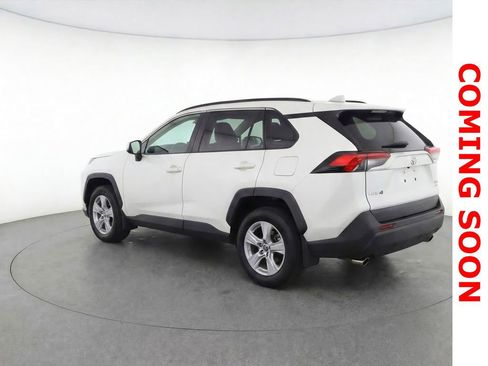 Used 2023 Toyota RAV4 XLE w/ Convenience Package image 4