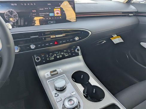 New 2026 Genesis GV70 2.5T Advanced image 19