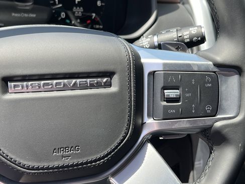 New 2024 Land Rover Discovery Dynamic SE AWD/4WD image 29