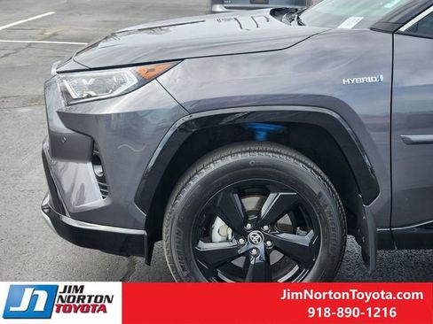 Used 2021 Toyota RAV4 XSE image 9