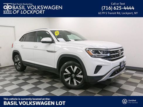 Certified 2022 Volkswagen Atlas Cross Sport SE AWD/4WD image 1