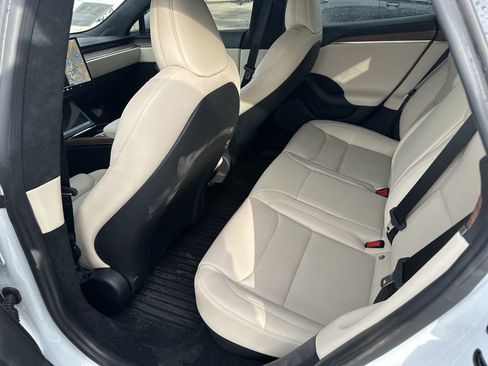 Used 2023 Tesla Model S image 5