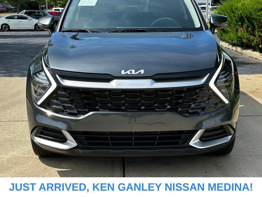 Used 2024 Kia Sportage EX AWD/4WD image 8