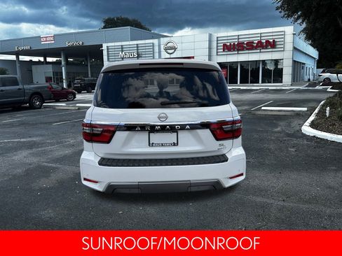 Used 2022 Nissan Armada SL w/ Captain's Chairs Package image 5