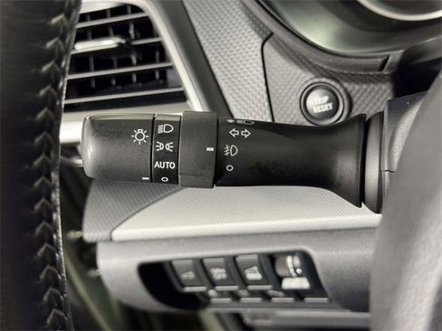 Used 2020 Subaru Forester Limited image 21