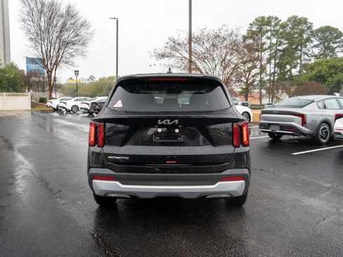New 2026 Kia Sorento LX image 7