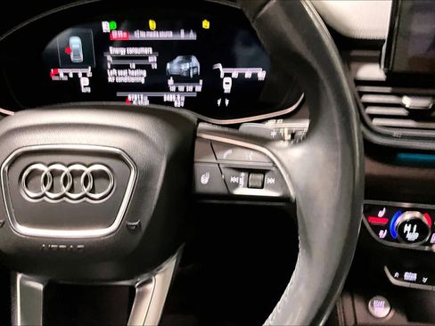 Used 2021 Audi Q5 Prestige w/ Prestige Package image 24