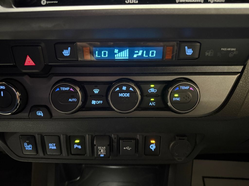 Used 2021 Toyota Tacoma TRD Pro AWD/4WD image 13