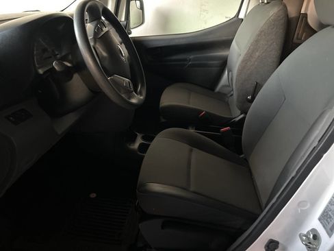 Used 2020 Nissan NV200 SV image 4