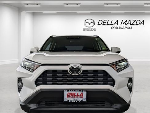Used 2020 Toyota RAV4 XLE w/ Convenience Package AWD/4WD image 3