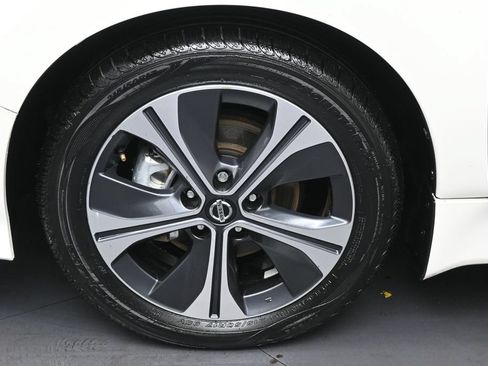 Used 2021 Nissan Leaf SL Plus FWD image 37