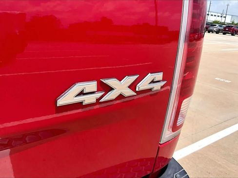 Used 2018 RAM 2500 Laramie AWD/4WD image 10