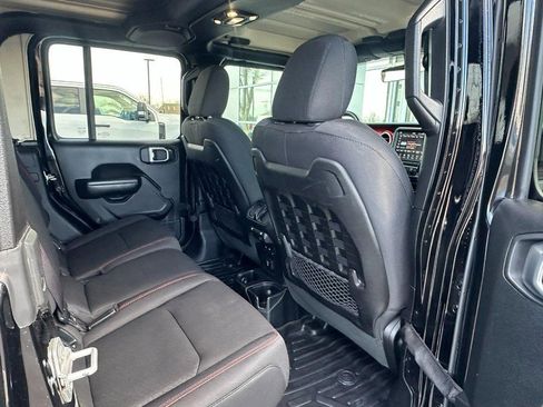 Used 2020 Jeep Gladiator Rubicon image 16