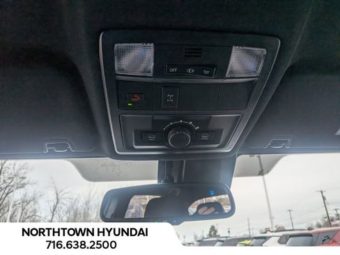 Used 2023 Toyota Tacoma TRD Off-Road image 23