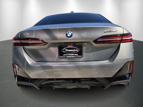 New 2026 BMW i5 eDrive40 w/ M Sport Package RWD image 5