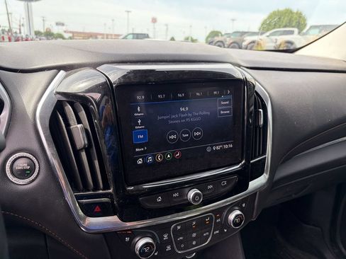 Used 2021 Chevrolet Traverse Premier w/ LPO, Floor Liner Package AWD/4WD image 13