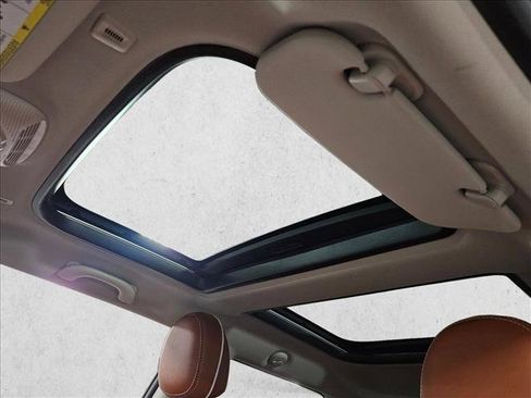 Used 2024 MINI Cooper 2-Door Hardtop w/ Signature Upholstery Package image 16