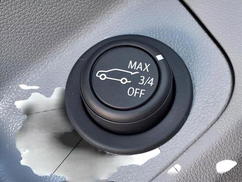 Used 2023 GMC Terrain SLE w/ Driver Convenience Package image 20