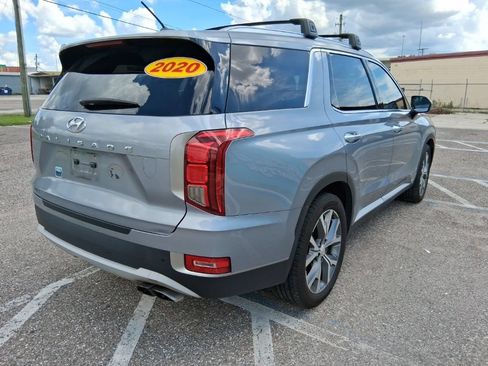 Used 2020 Hyundai Palisade SEL w/ Premium Package FWD image 3