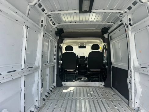 Used 2025 RAM ProMaster 3500 w/ Convenience Group FWD image 13
