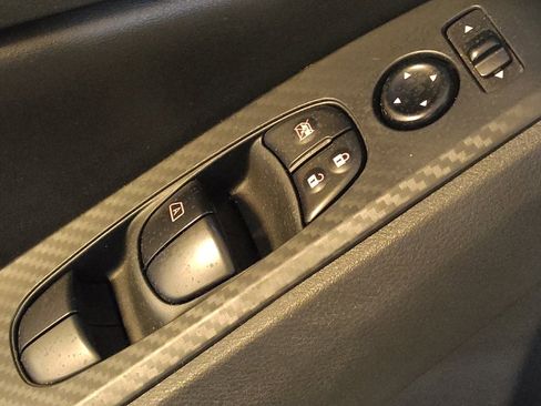 Used 2024 Nissan Altima 2.5 SV image 27