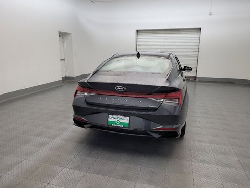 Used 2021 Hyundai Elantra Limited w/ Cargo Package FWD image 7