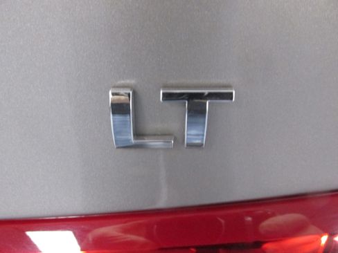 Used 2025 Chevrolet Malibu LT image 21