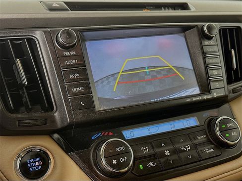 Used 2018 Toyota RAV4 Limited image 23