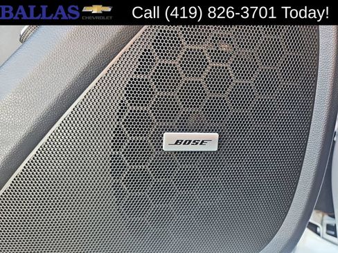 Used 2023 Chevrolet Traverse Premier AWD/4WD image 25