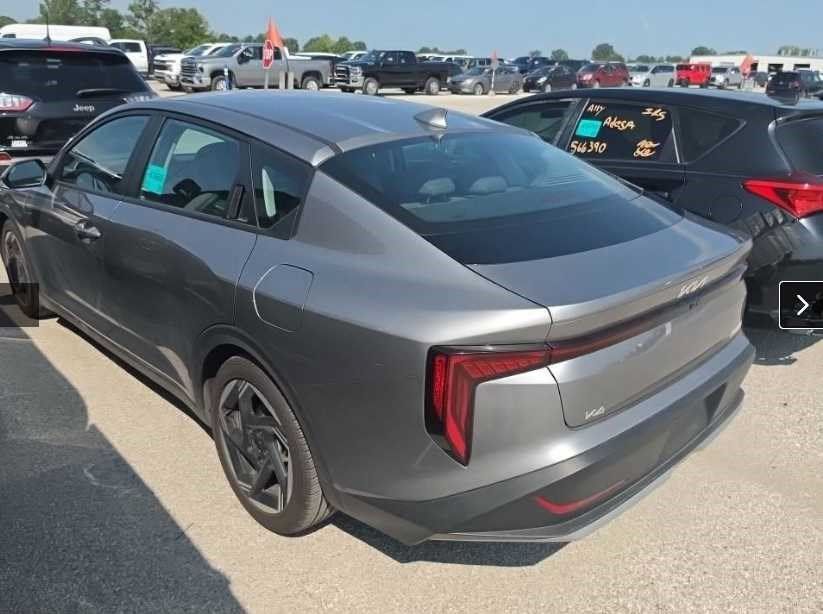 Used 2025 Kia K4 EX FWD image 3