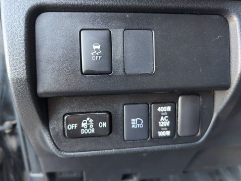 Used 2021 Toyota Tacoma TRD Off-Road image 15