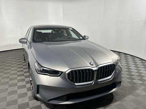 New 2026 BMW 530i xDrive w/ Premium Package image 6