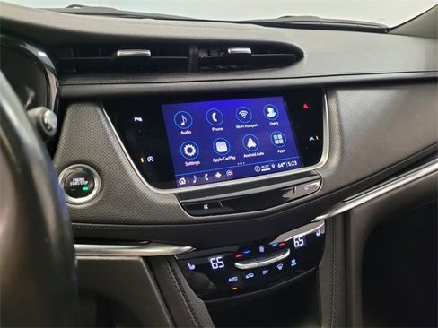 Used 2023 Cadillac XT6 Luxury image 23