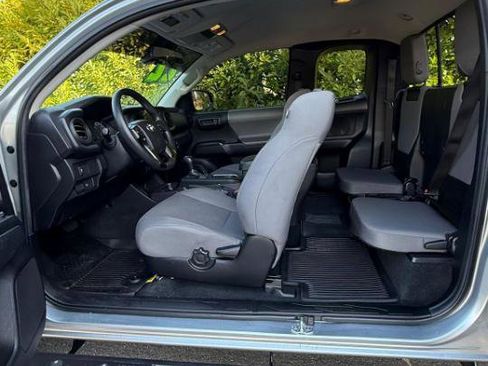 Used 2022 Toyota Tacoma SR w/ SX Package RWD image 3