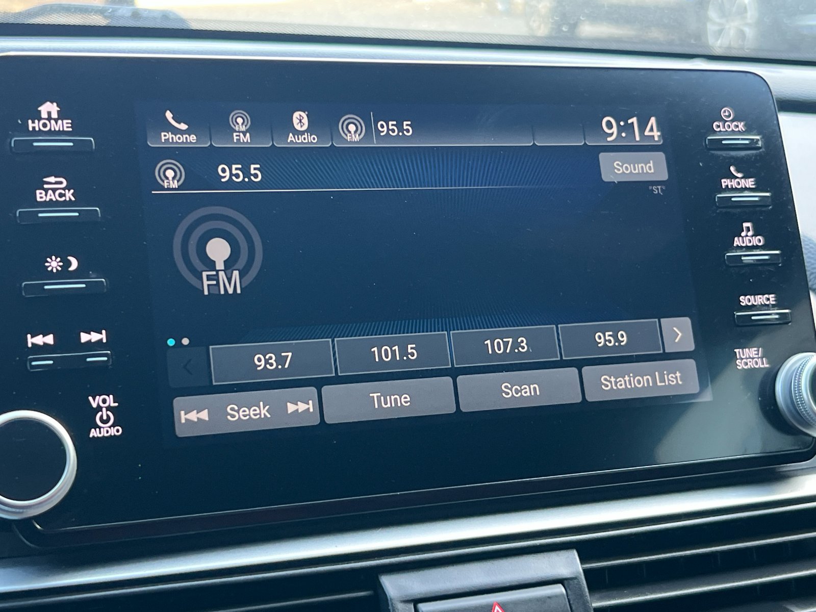 Used 2020 Honda Accord Sport image 16