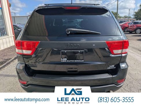Used 2011 Jeep Grand Cherokee Laredo w/ Trailer Tow Group AWD/4WD image 4