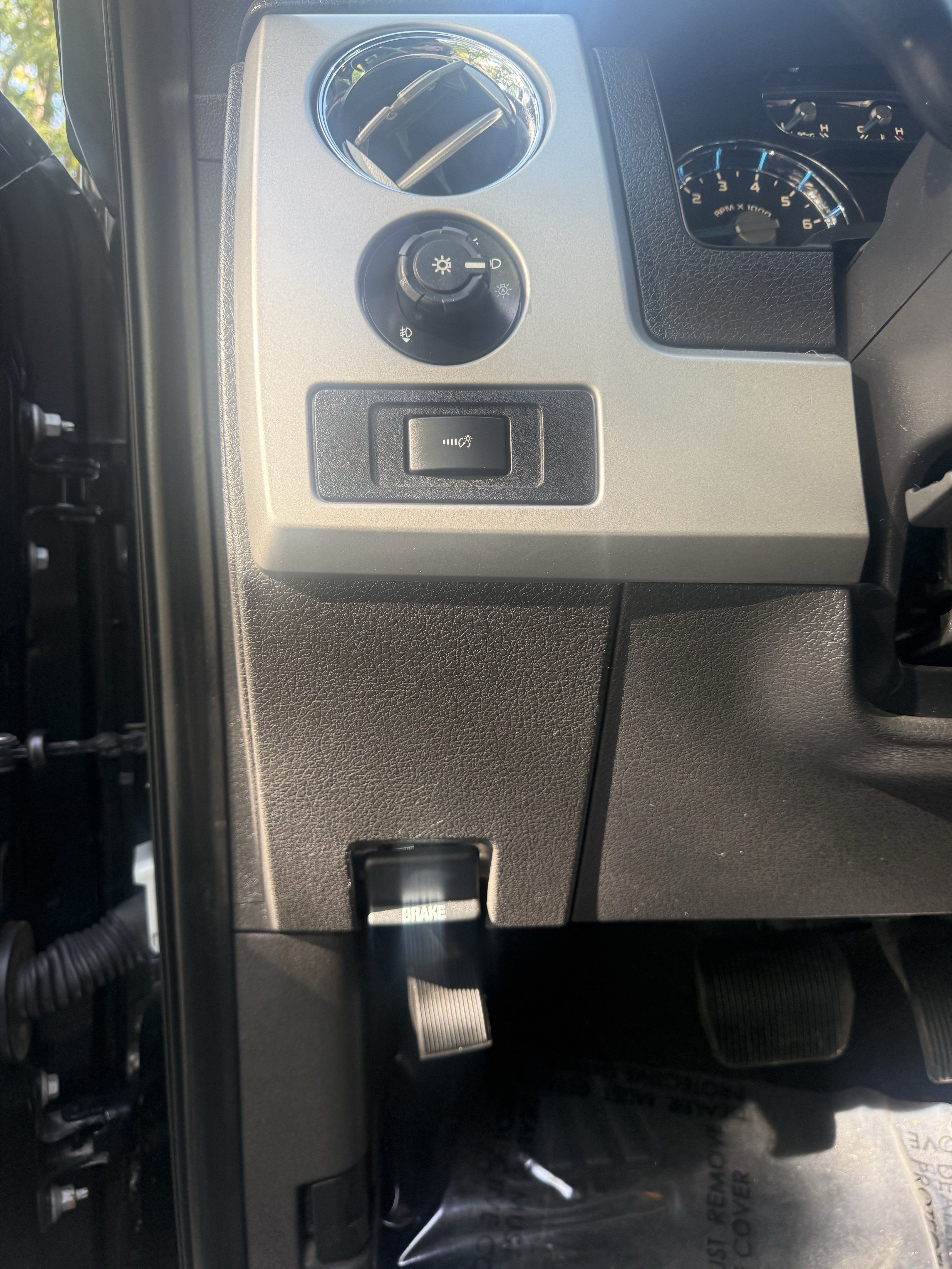 Used 2013 Ford F150 Lariat w/ Luxury Equipment Group AWD/4WD image 17