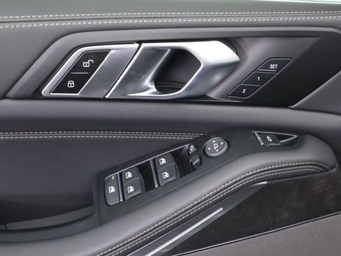 Used 2026 BMW X5 sDrive40i w/ Premium Package image 25