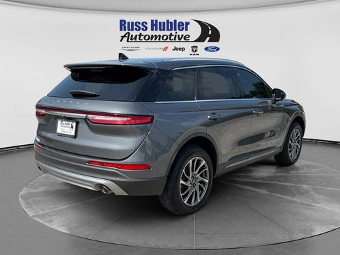 Used 2022 Lincoln Corsair FWD image 7