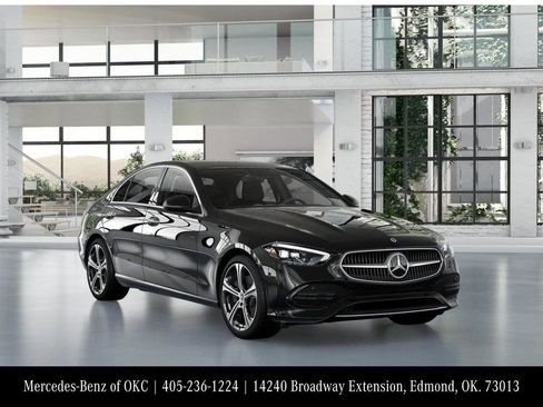 Used 2025 Mercedes-Benz C 300 Sedan image 10