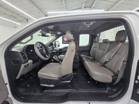 Used 2018 Ford F250 XL w/ Power Equipment Group RWD image 14