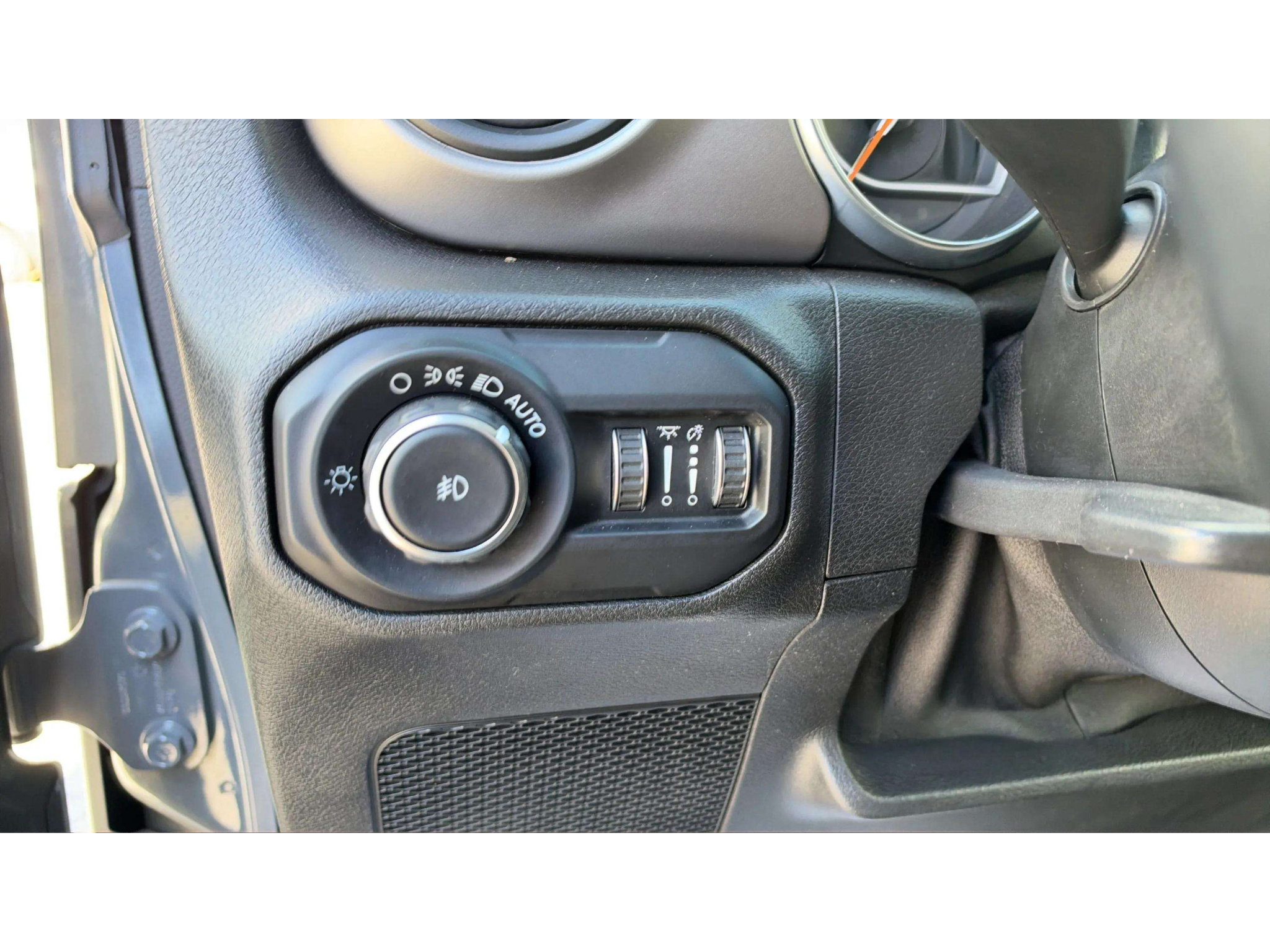 Used 2020 Jeep Wrangler Unlimited Sport AWD/4WD image 19