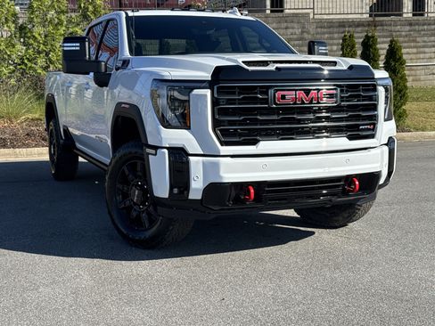 New 2026 GMC Sierra 2500 AT4 w/ AT4 Premium Plus Package image 2