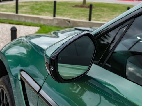 Used 2021 Aston Martin DBX AWD/4WD image 49