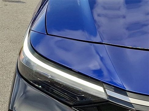 Certified 2024 Hyundai Elantra N Line image 9
